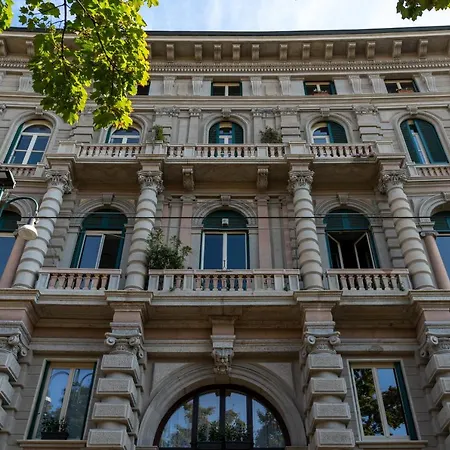 Castello 2* Milan