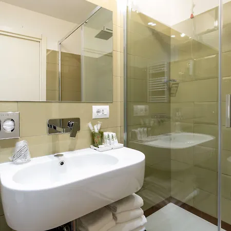 Castello Aparthotel 4*